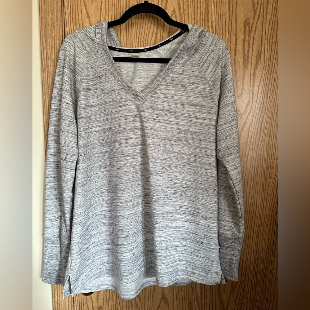 Gray V-Neck Long Sleeve pull over hoodie Hyba XL EUC